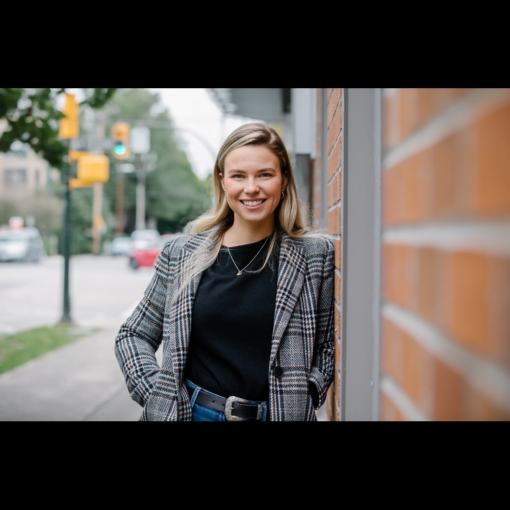 Meet your Posher, Olivia